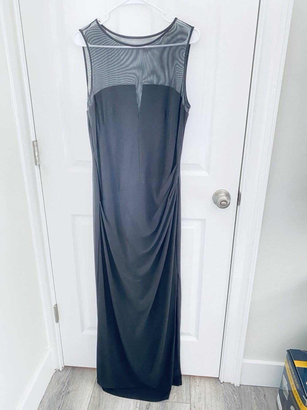 Lauren Ralph Lauren Evening Dress Size 12 Long maxi Sheer mesh v neck CLASSY